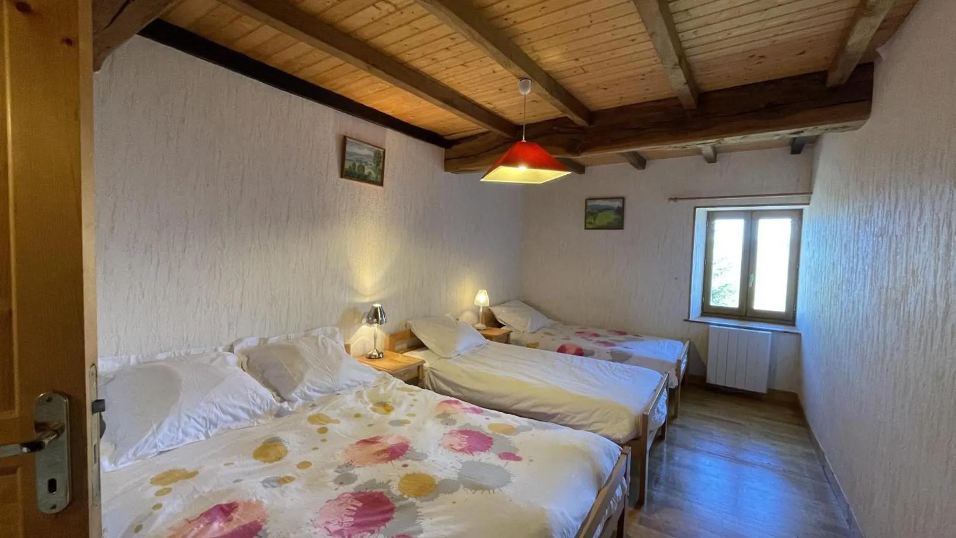 Holiday home Maison Authentique Avec Jardin Et Cheminee, Animaux Acceptes, Parking, Internet - Fr-1-489-184 Laprugne